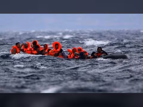 بين السواحل والحدود.. كيف تبتلع طرق اليمن أحلام المهاجرين الأفارقة؟